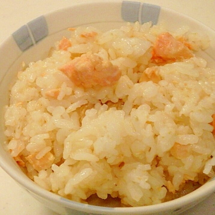 塩バター風味の鮭ごはん